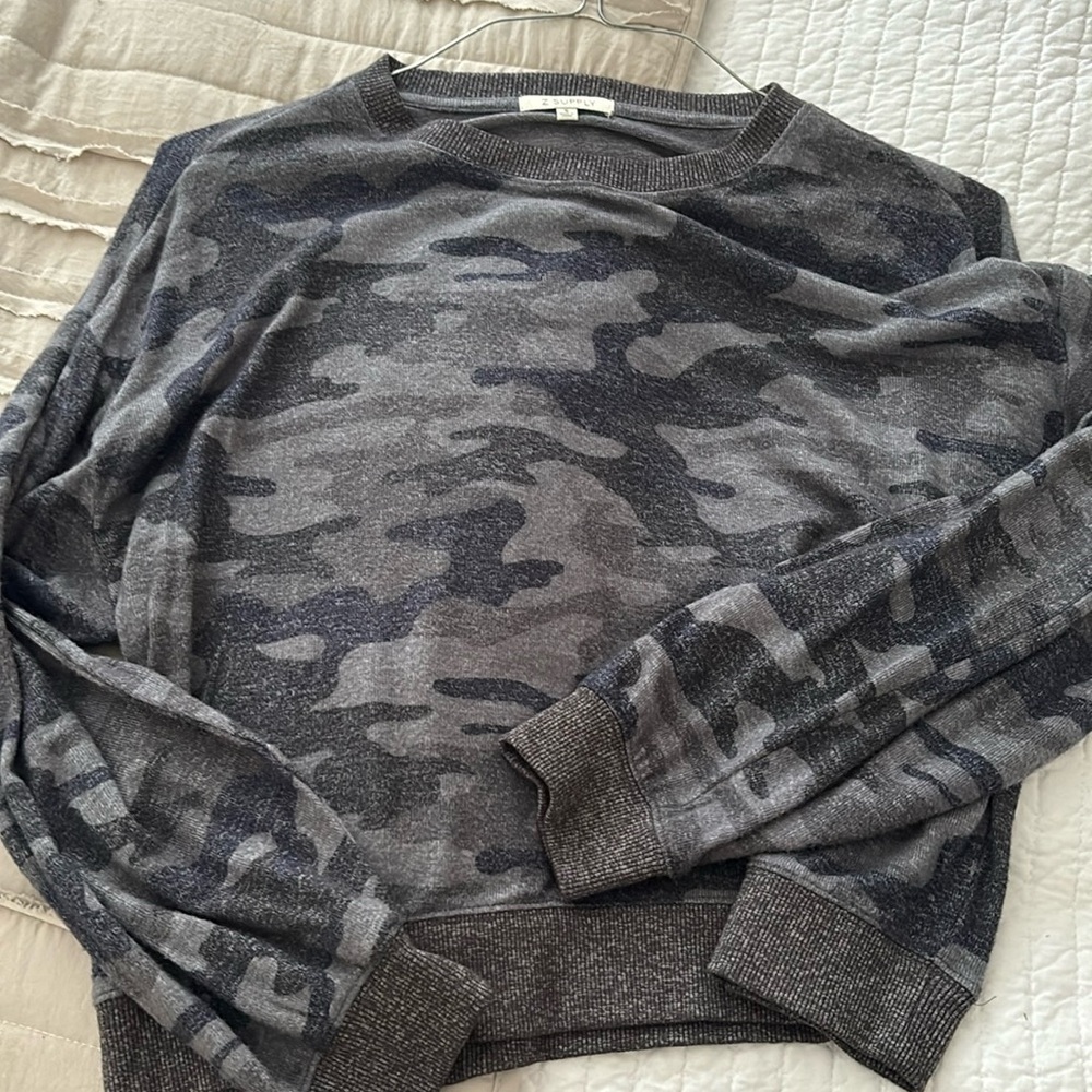 Z supply sweatshirt